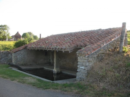Sarry-lavoir 2 dans hameau La Font Saugeon