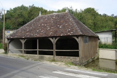 Saint Aubin Chateau Neuf-lavoir 2