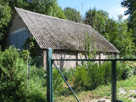 Estissac-lavoir 4 dans hameau Thuisy