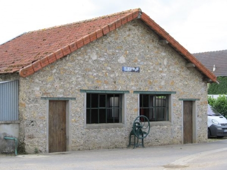 Mécringes-lavoir 2 dans hameau Hochecourt