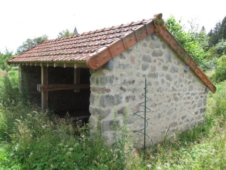 Alligny en Morvan-lavoir 10 dans hameau Les Guttes Bonin
